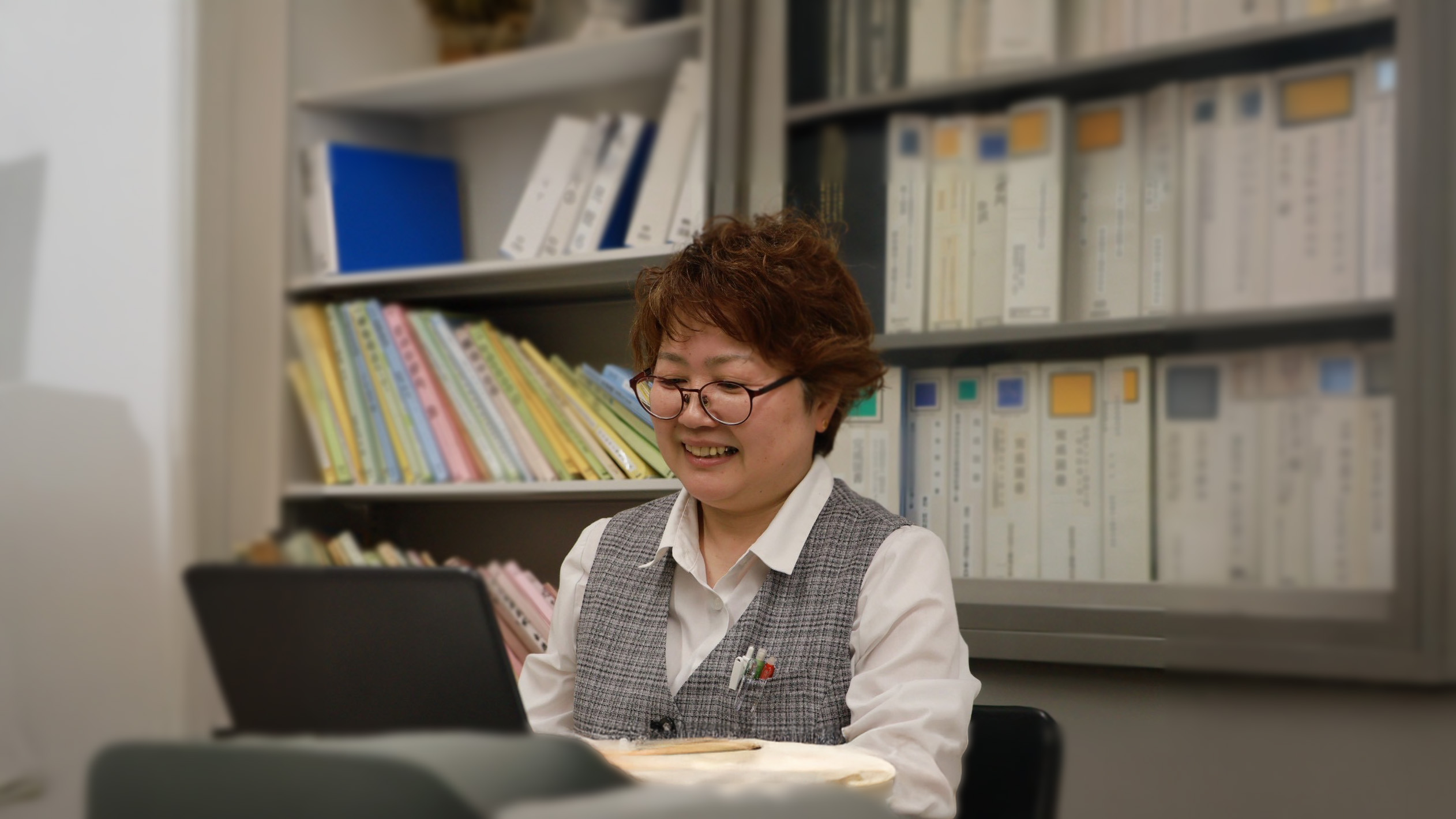 内山 和代さんの仕事風景